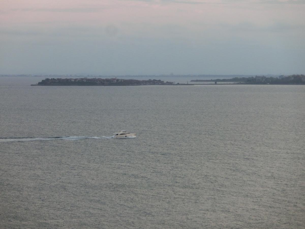2 Bedroom Imperial Apartment With Panoramic Sea Views, סבטי ולאס מראה חיצוני תמונה